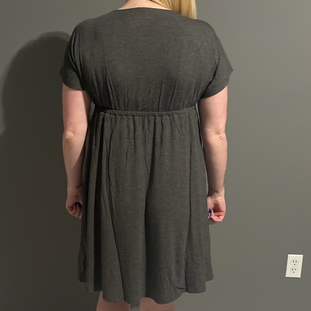 Dress - Picture 2 of 5